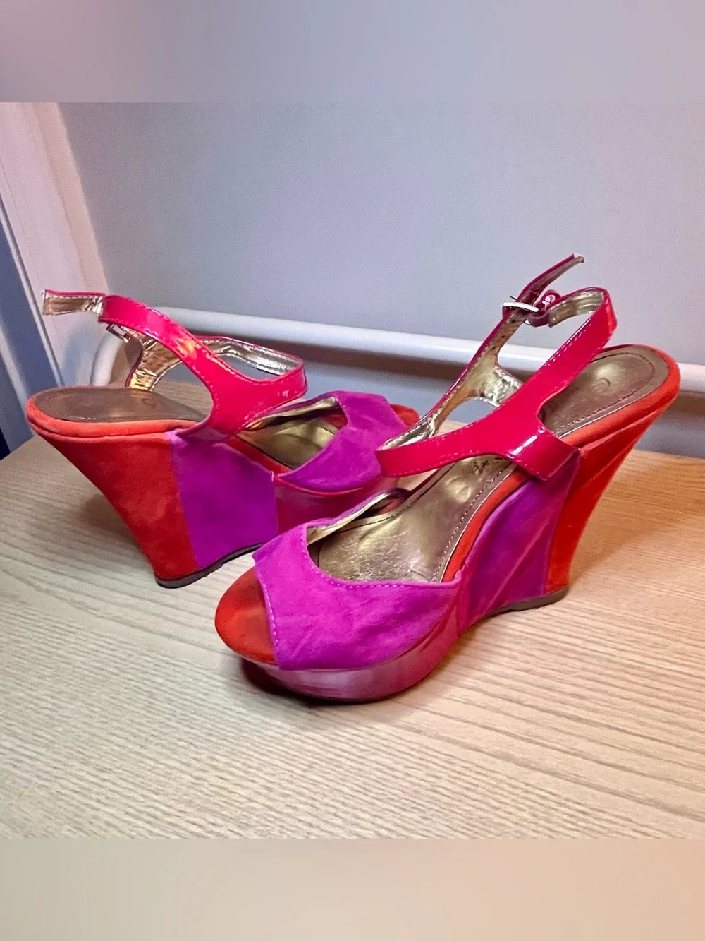 Rouge Helium Colorblock Wedge Sandals Platform Peep Toe - Pink, Red, Orange Sz 8